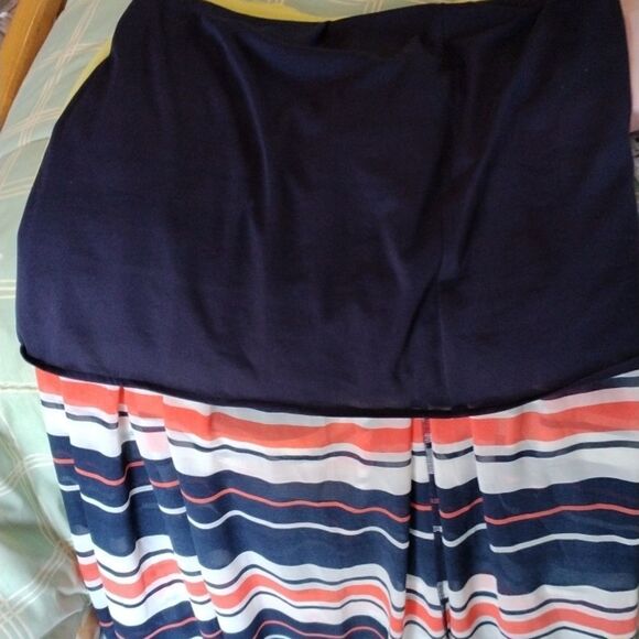 Lush Maxi  Dress with Open Back - Picture 12 of 14